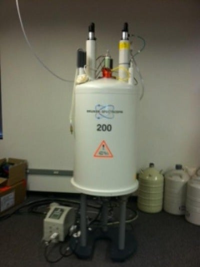 NMR: Bruker 200 MHz NMR Spectrometer